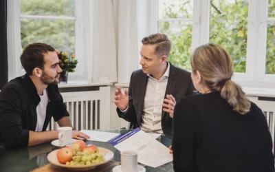 Konfliktlösung in Unternehmen: Praxisbeispiele für Berater